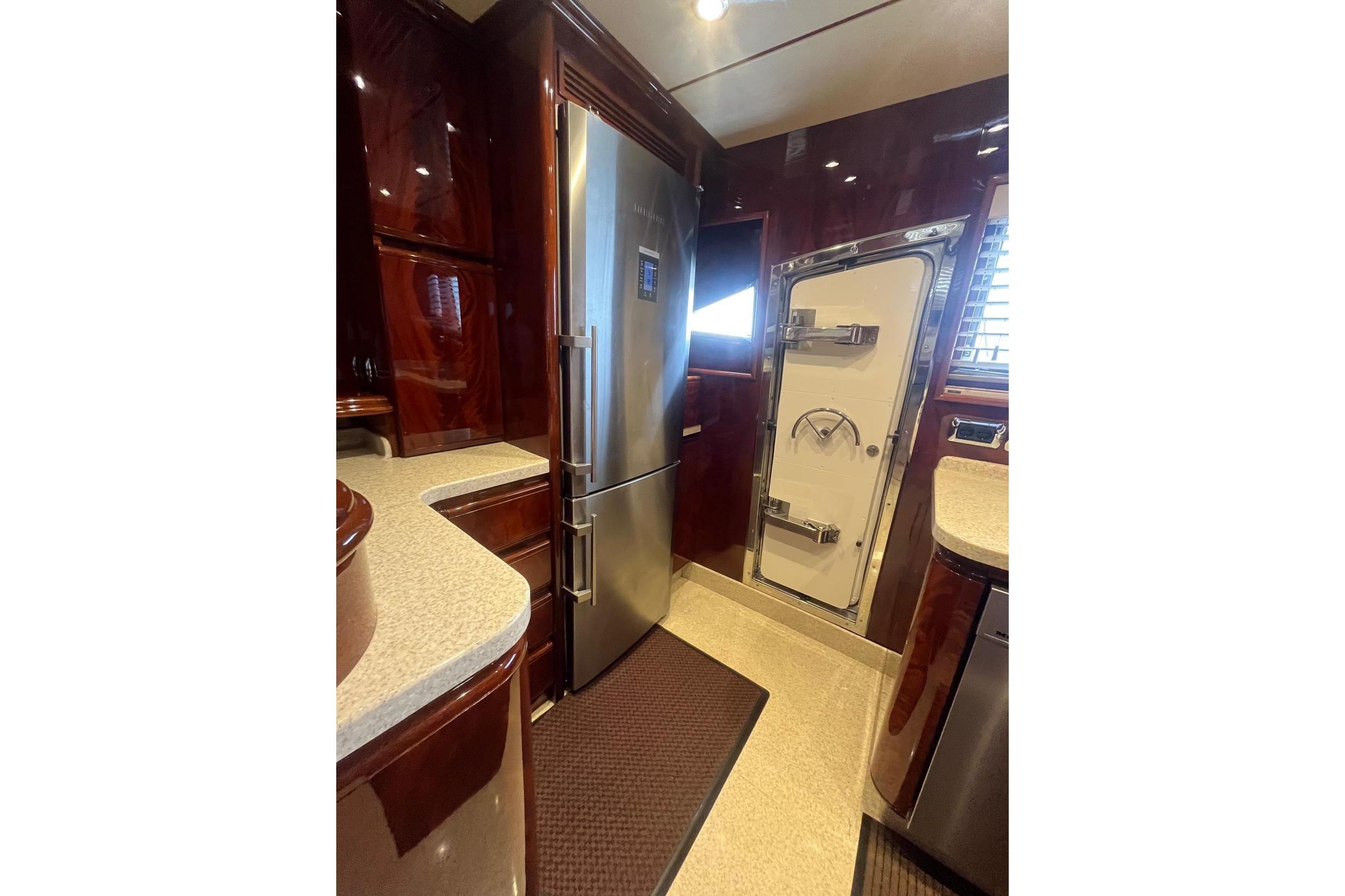 Astondoa 72 GLX