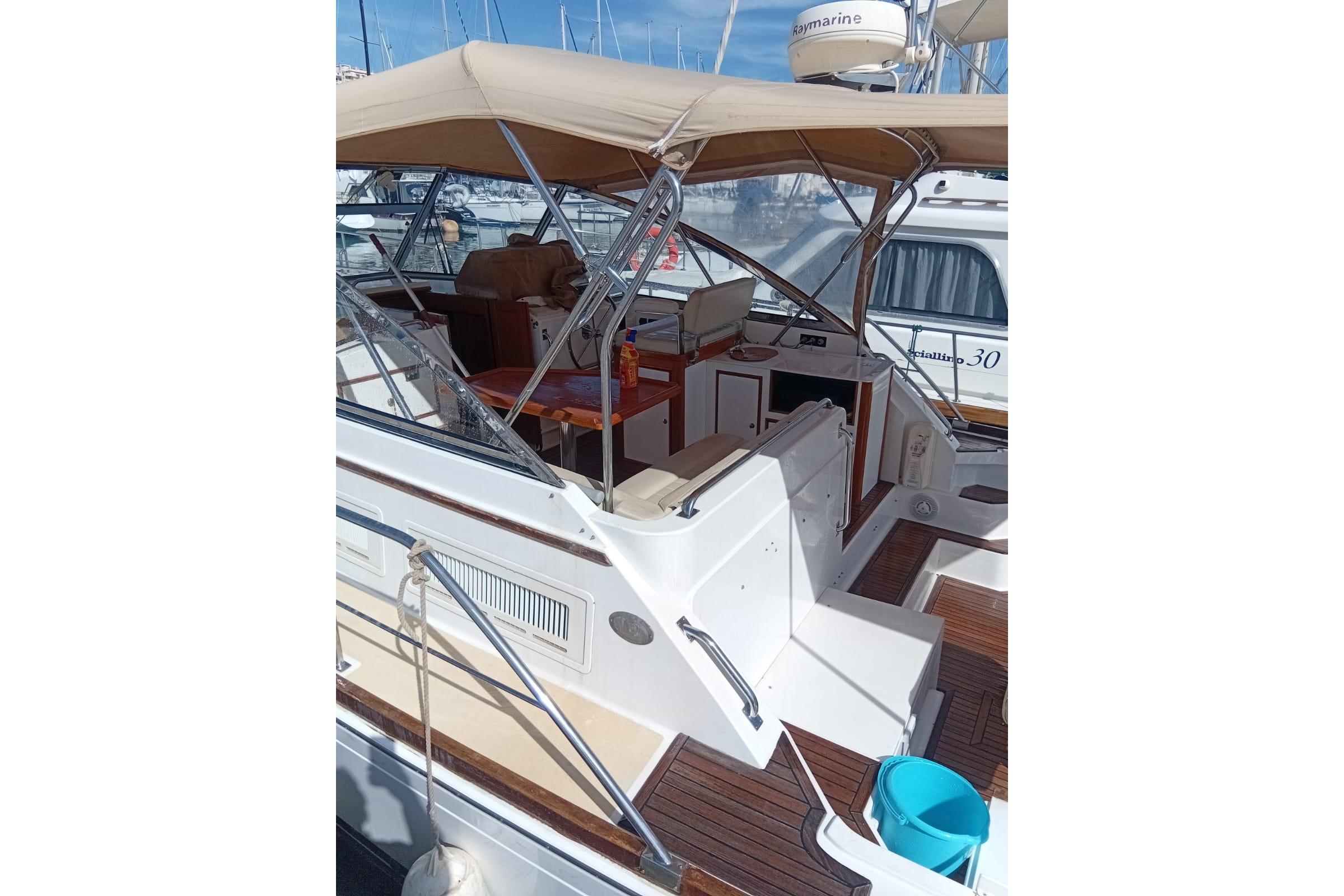 Grand Banks 38 Eastbay EX