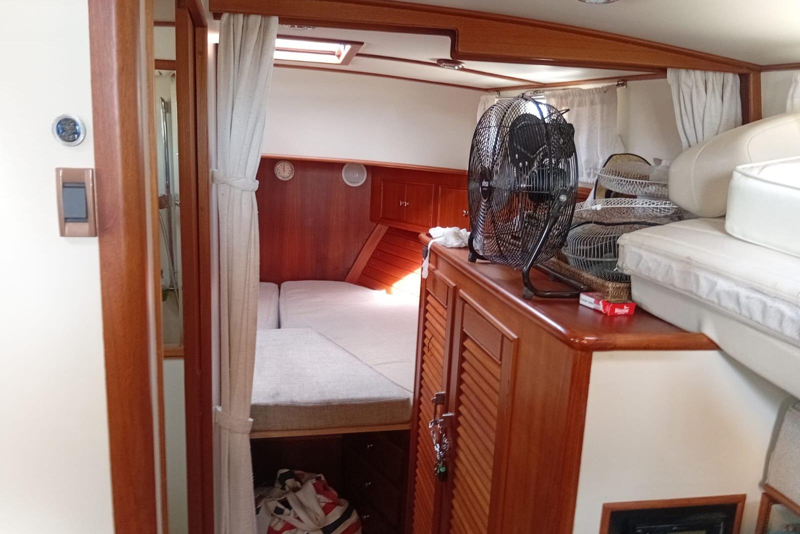 Grand Banks 38 Eastbay EX