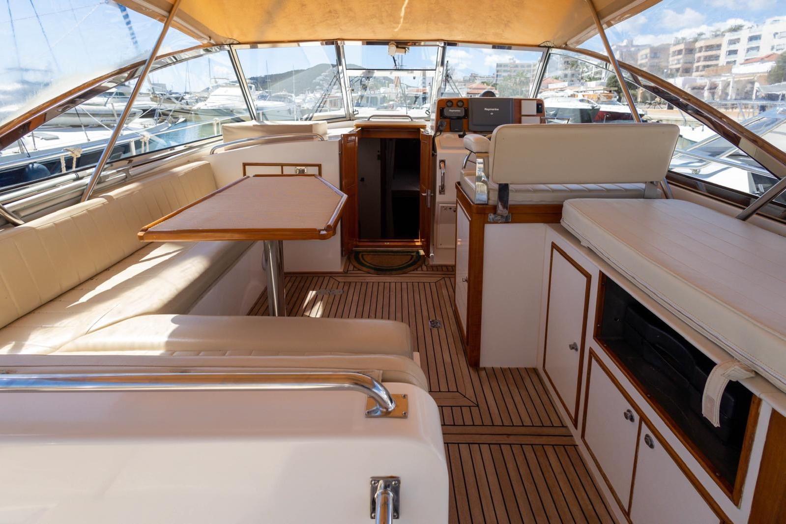Grand Banks 38 Eastbay EX